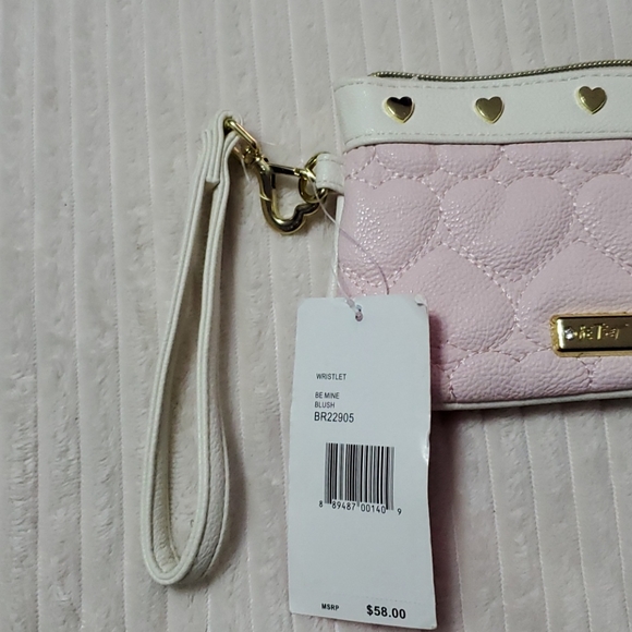 Betsey Johnson Wristlet Bag Purse - Picture 5 of 6